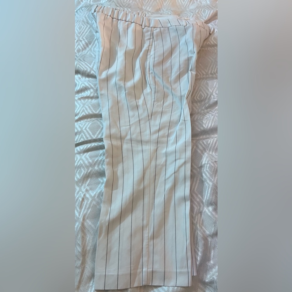 Express Classic White with Black Pinstripes